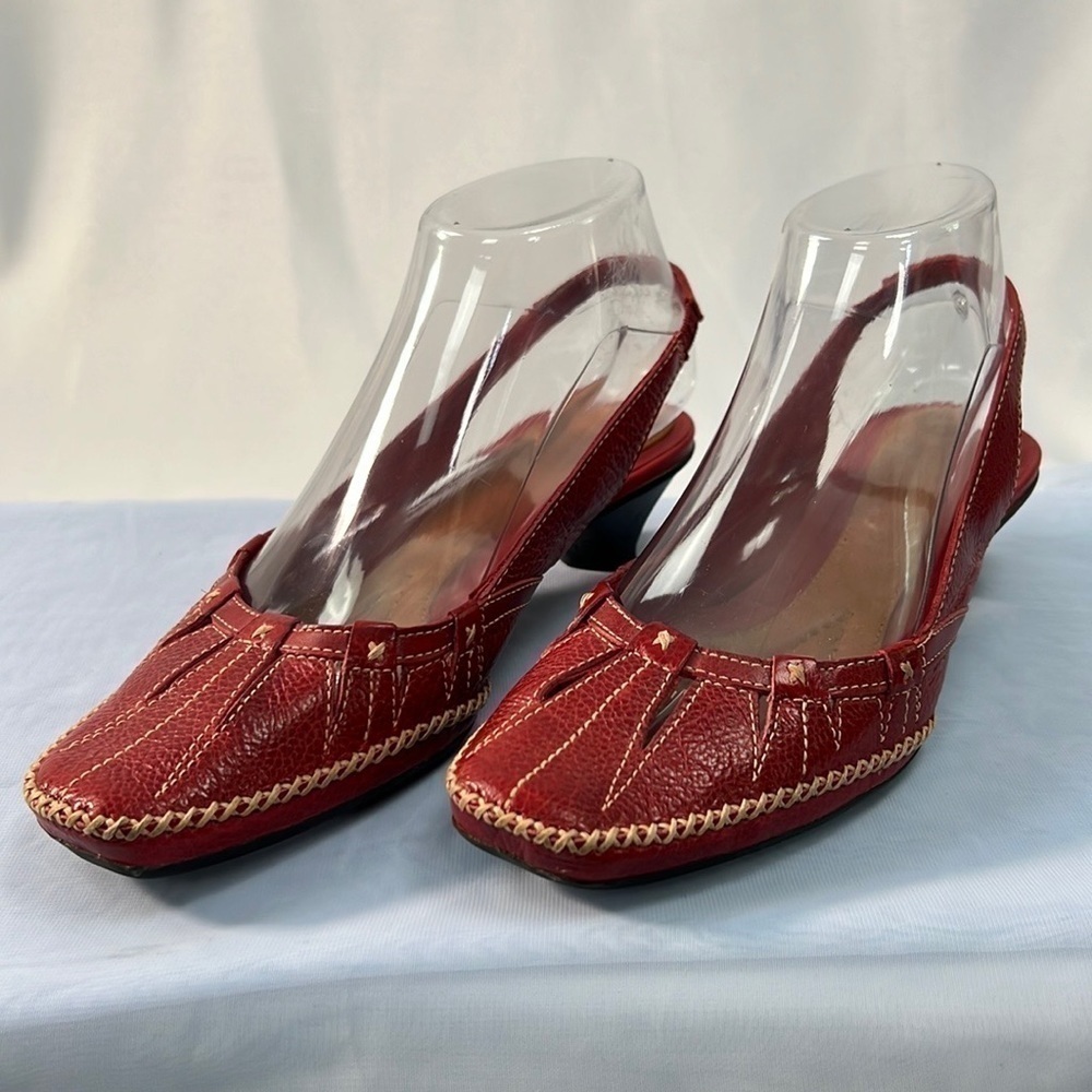 Nurture by Lamaze Red leather slingback moccasins size 7